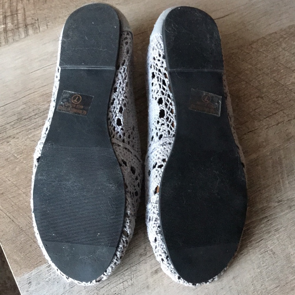 OLLIO LACE FLATS - Picture 2 of 3